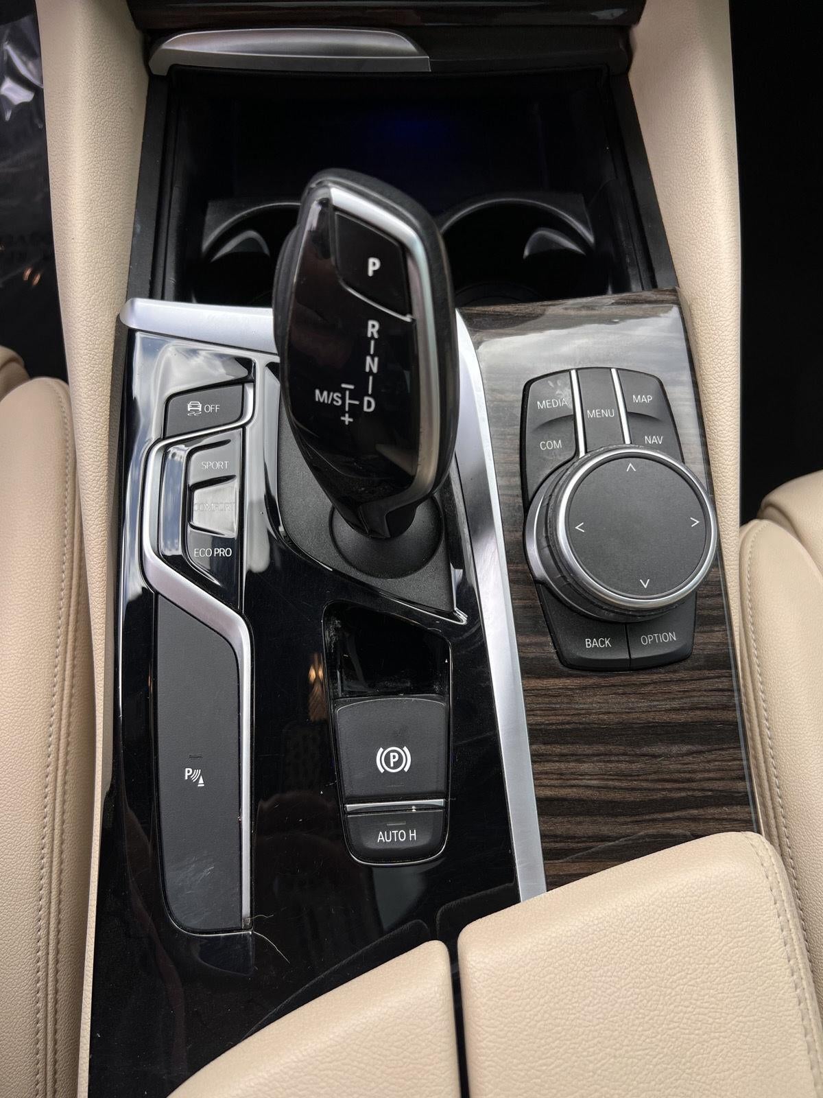 2019 BMW 5 Series 530i