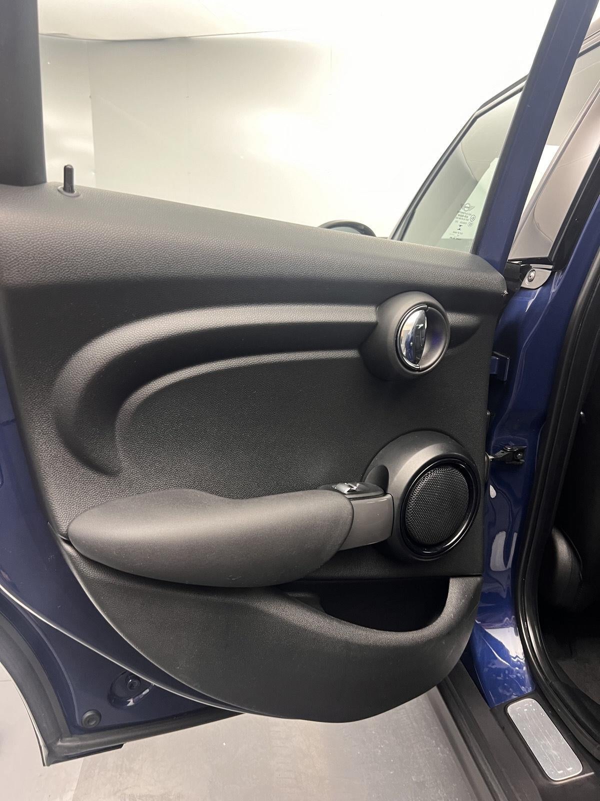 2016 MINI Cooper Hardtop 4 Door 4dr HB