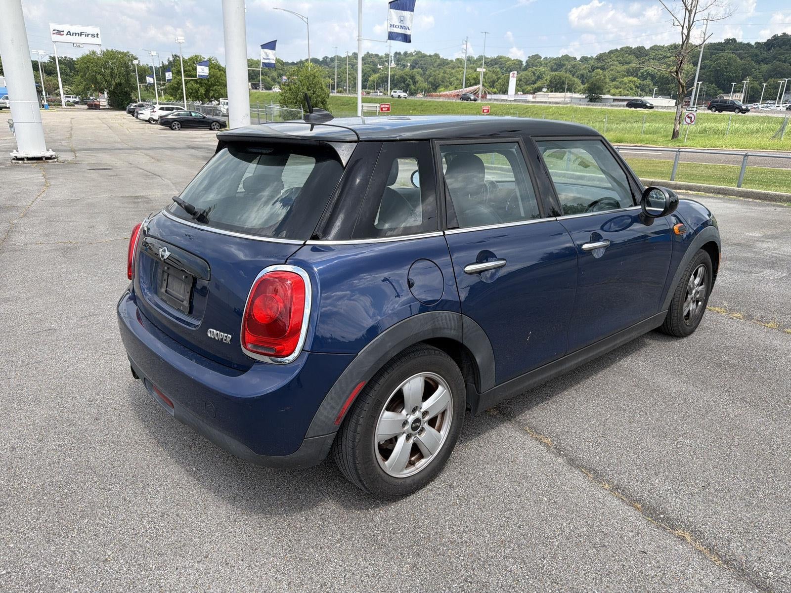 2016 MINI Cooper Hardtop 4 Door 4dr HB