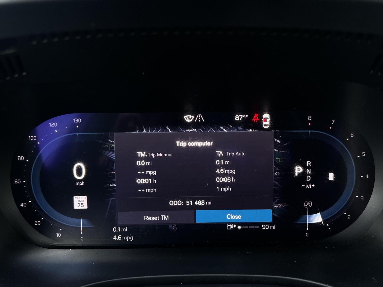 2023 Volvo XC60 Plus Bright Theme