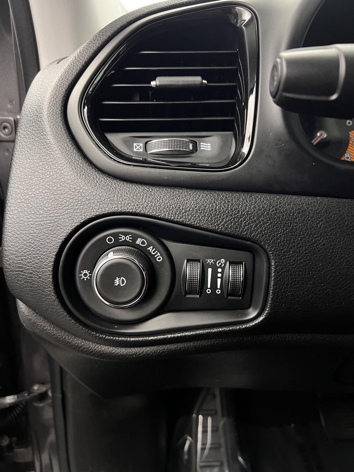 2019 Jeep Renegade Altitude