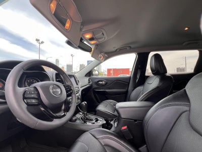 2023 Jeep Cherokee Altitude Lux