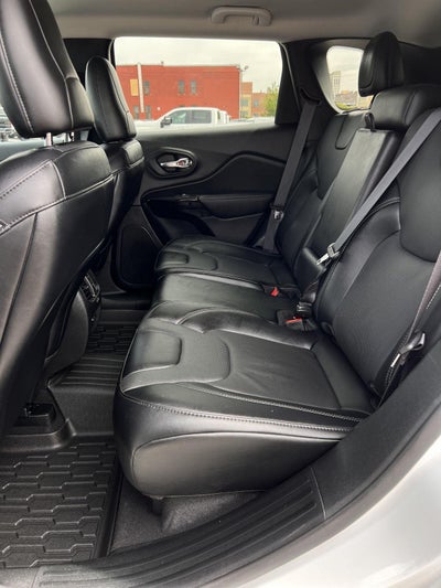 2023 Jeep Cherokee Altitude Lux