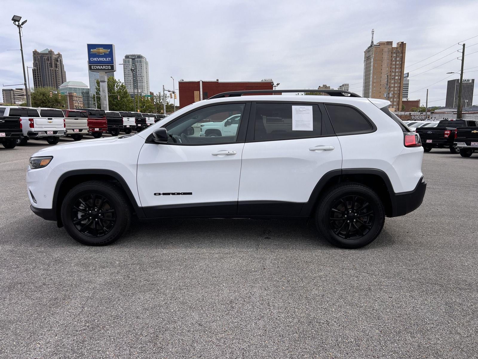 2023 Jeep Cherokee Altitude Lux
