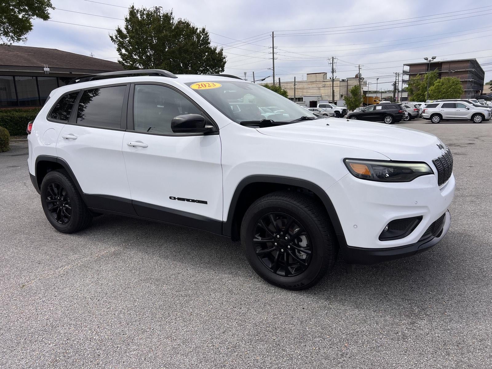 2023 Jeep Cherokee Altitude Lux