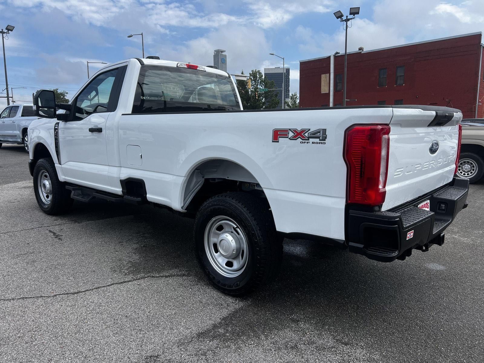 2024 Ford Super Duty F-350 SRW XL