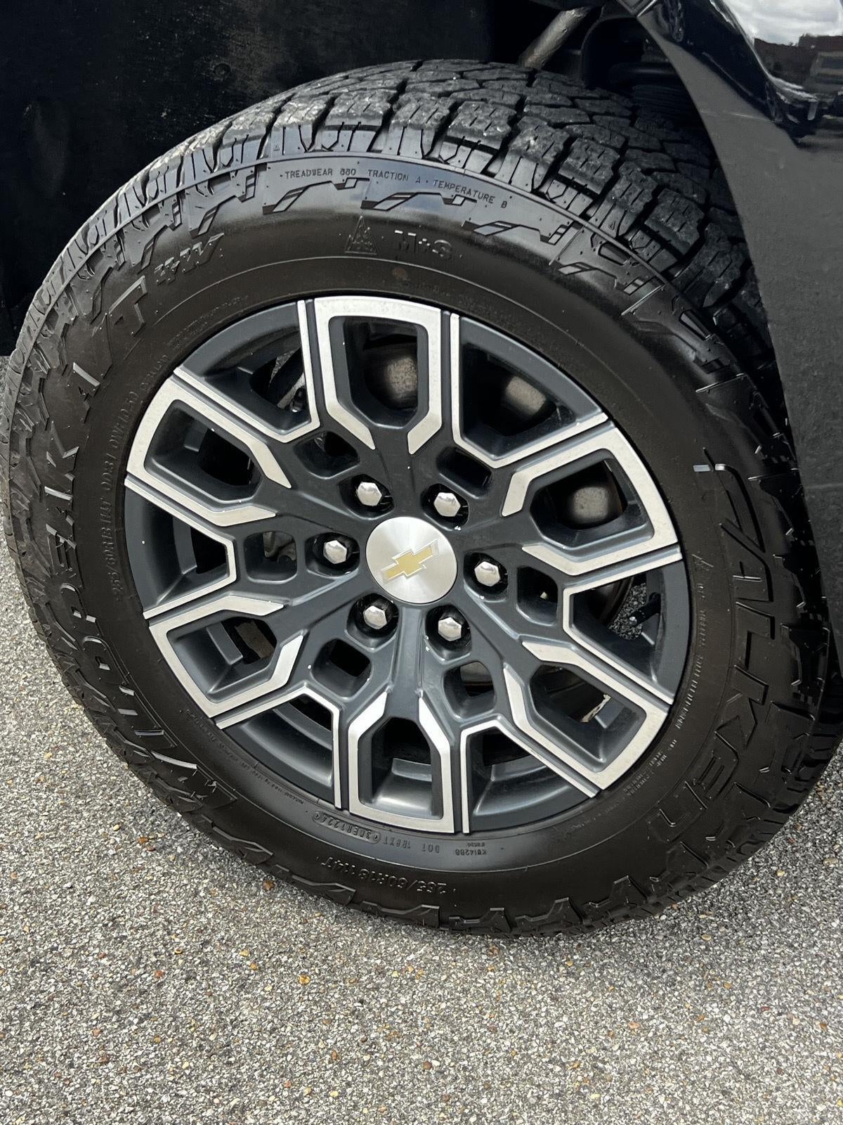 2023 Chevrolet Colorado LT