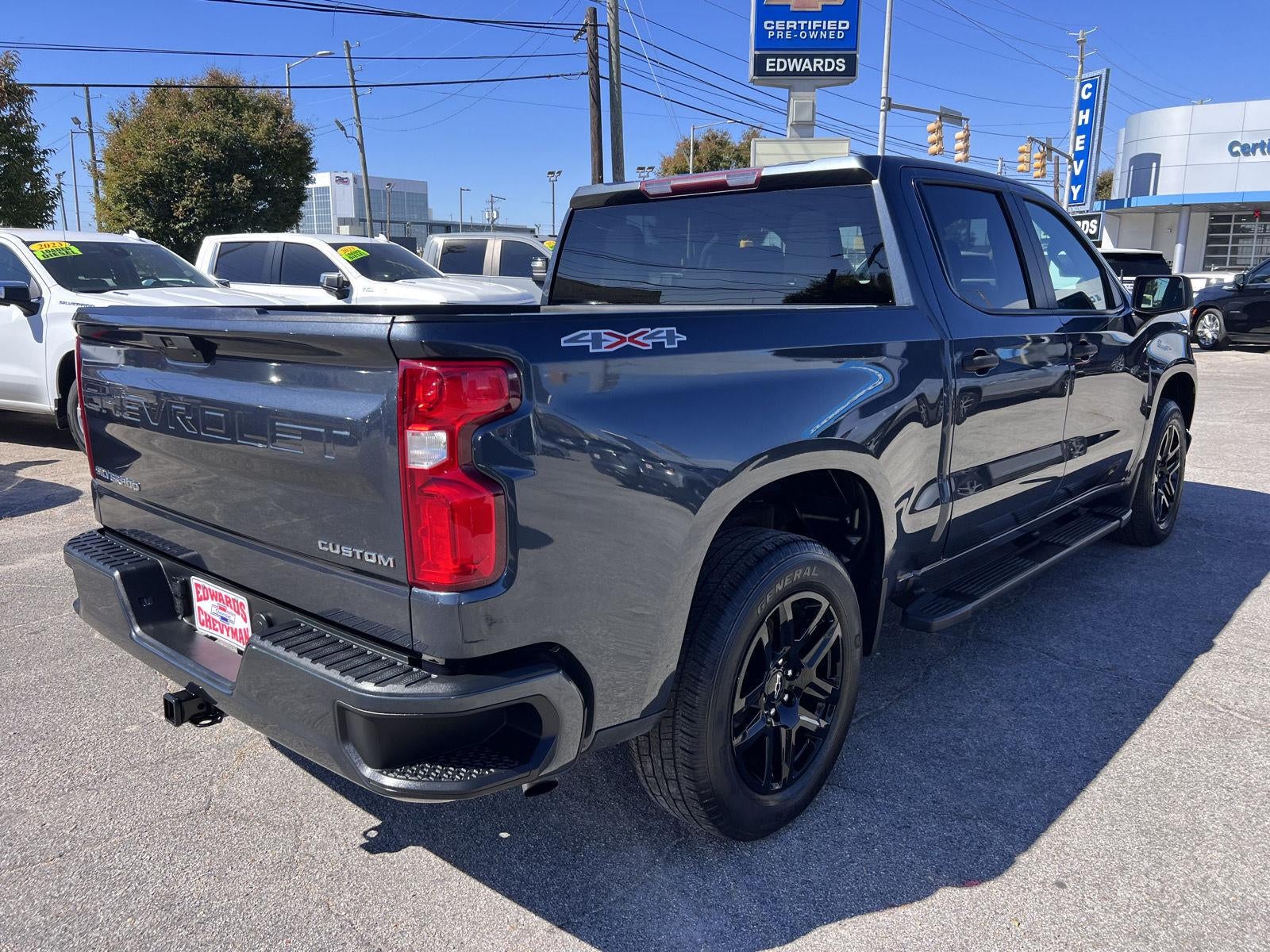 2022 Chevrolet Silverado 1500 LTD Custom