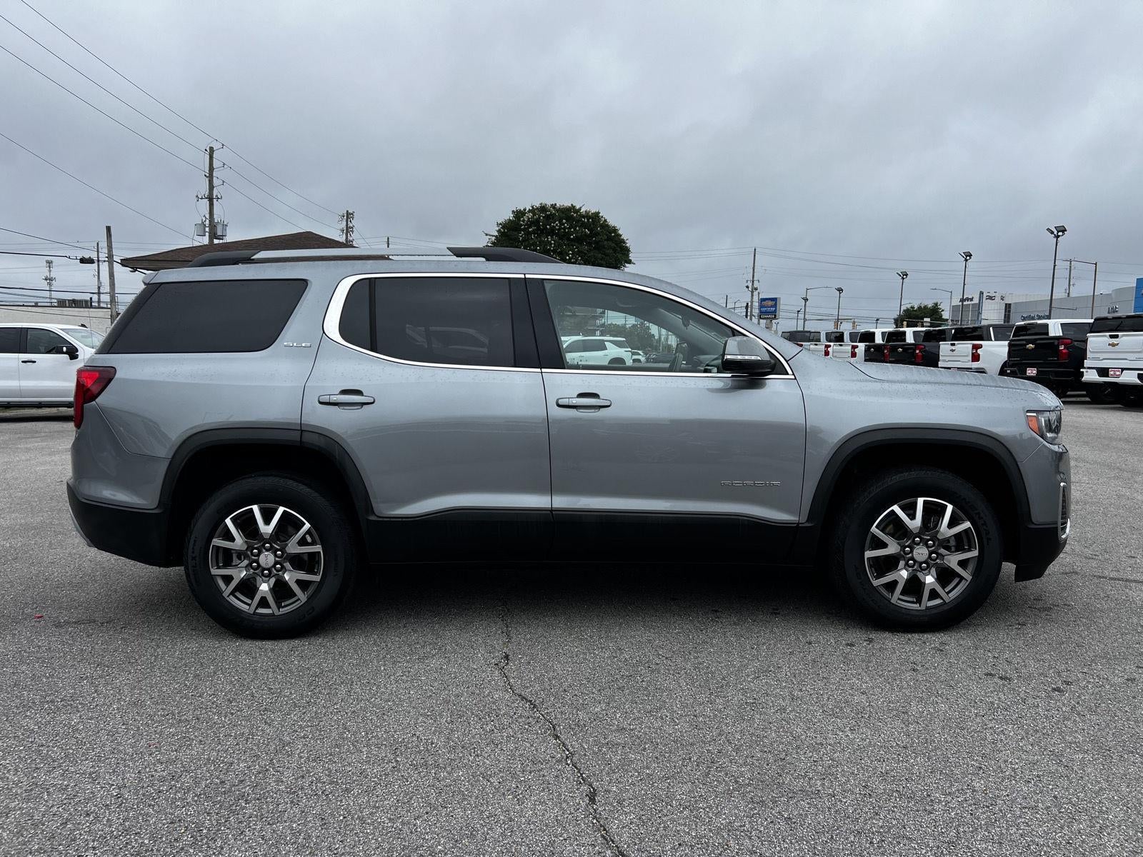 2023 GMC Acadia SLE