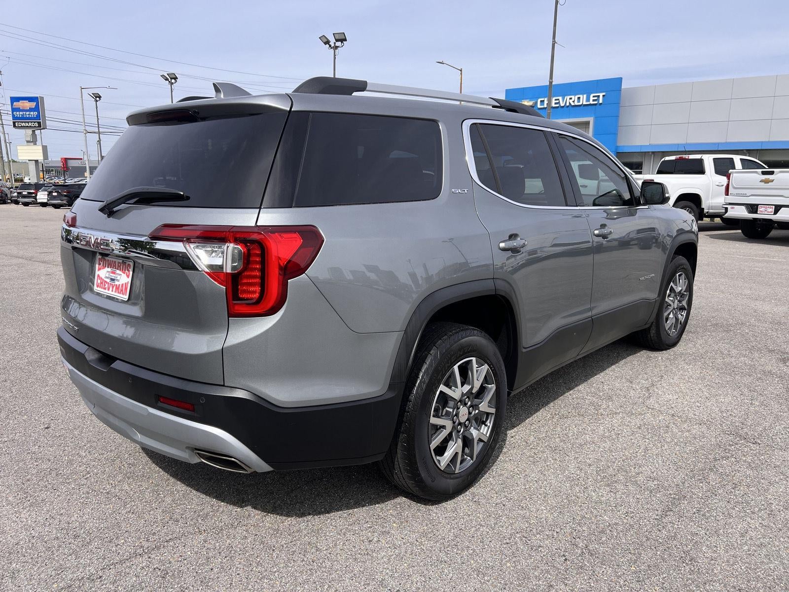 2023 GMC Acadia SLT