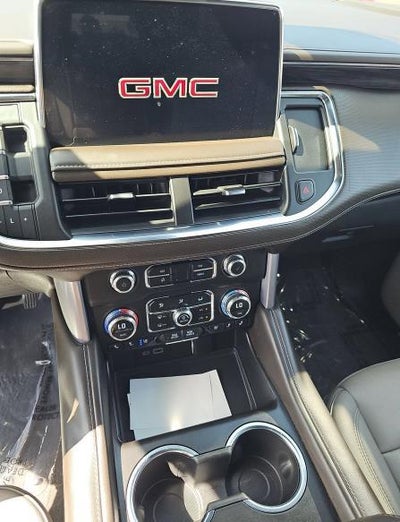 2023 GMC Yukon SLT