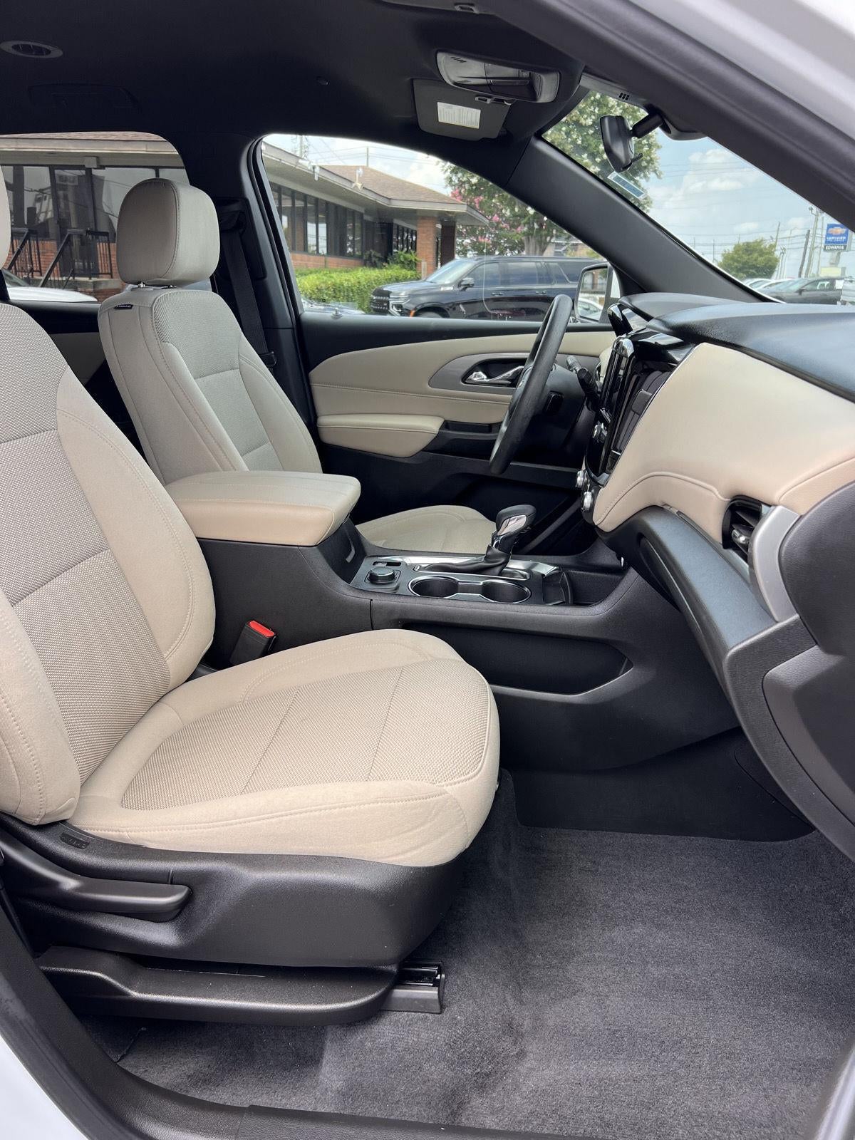 2023 Chevrolet Traverse LS