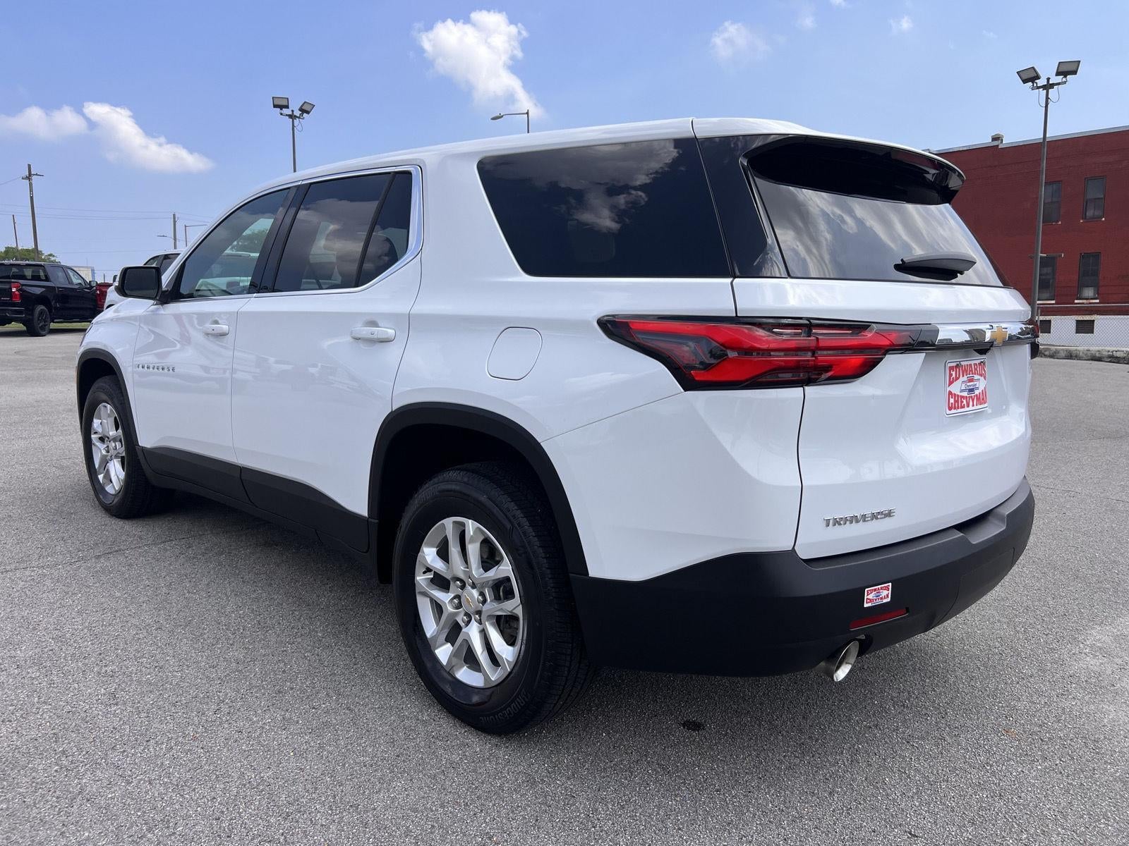 2023 Chevrolet Traverse LS