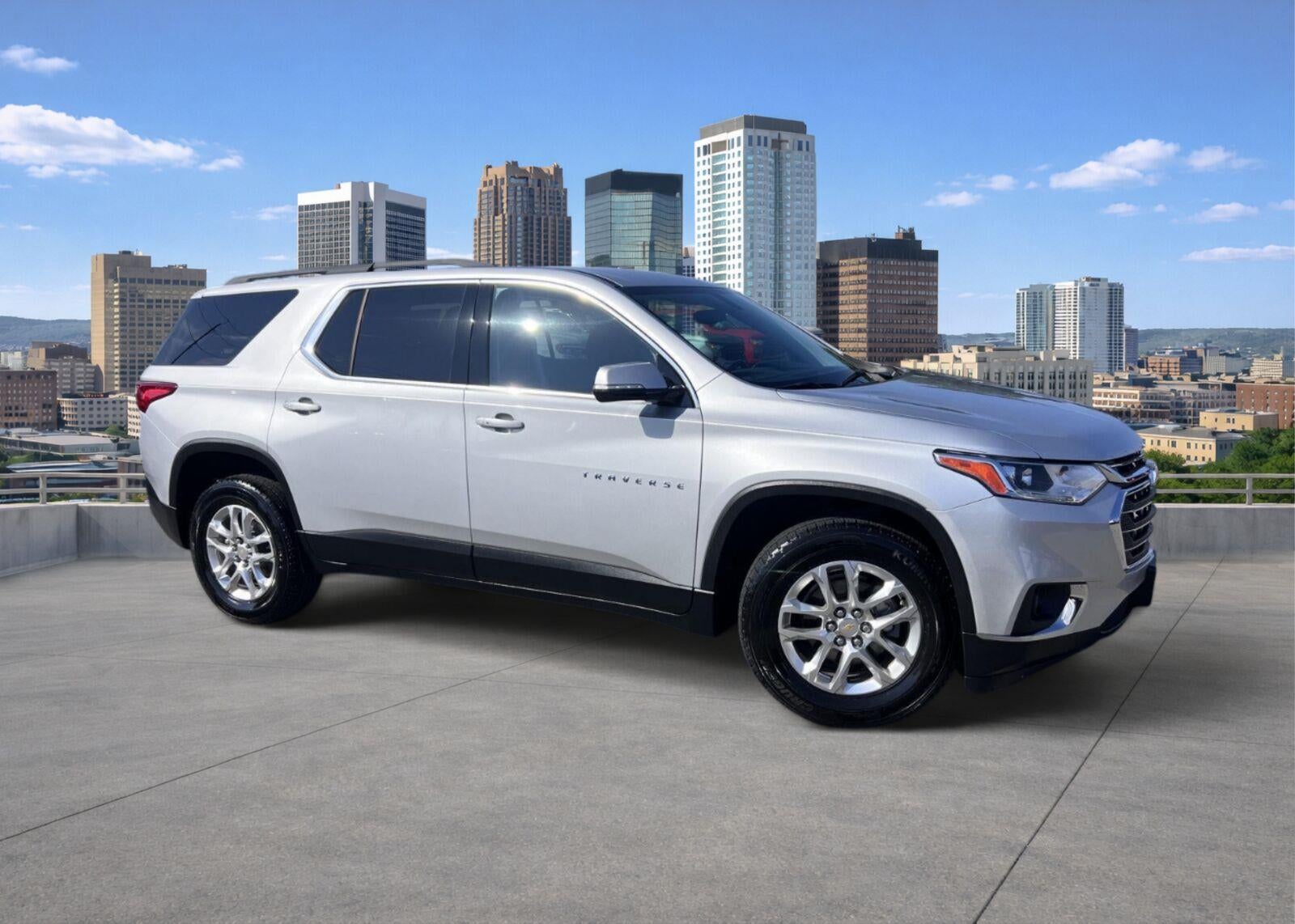 2020 Chevrolet Traverse LT Cloth