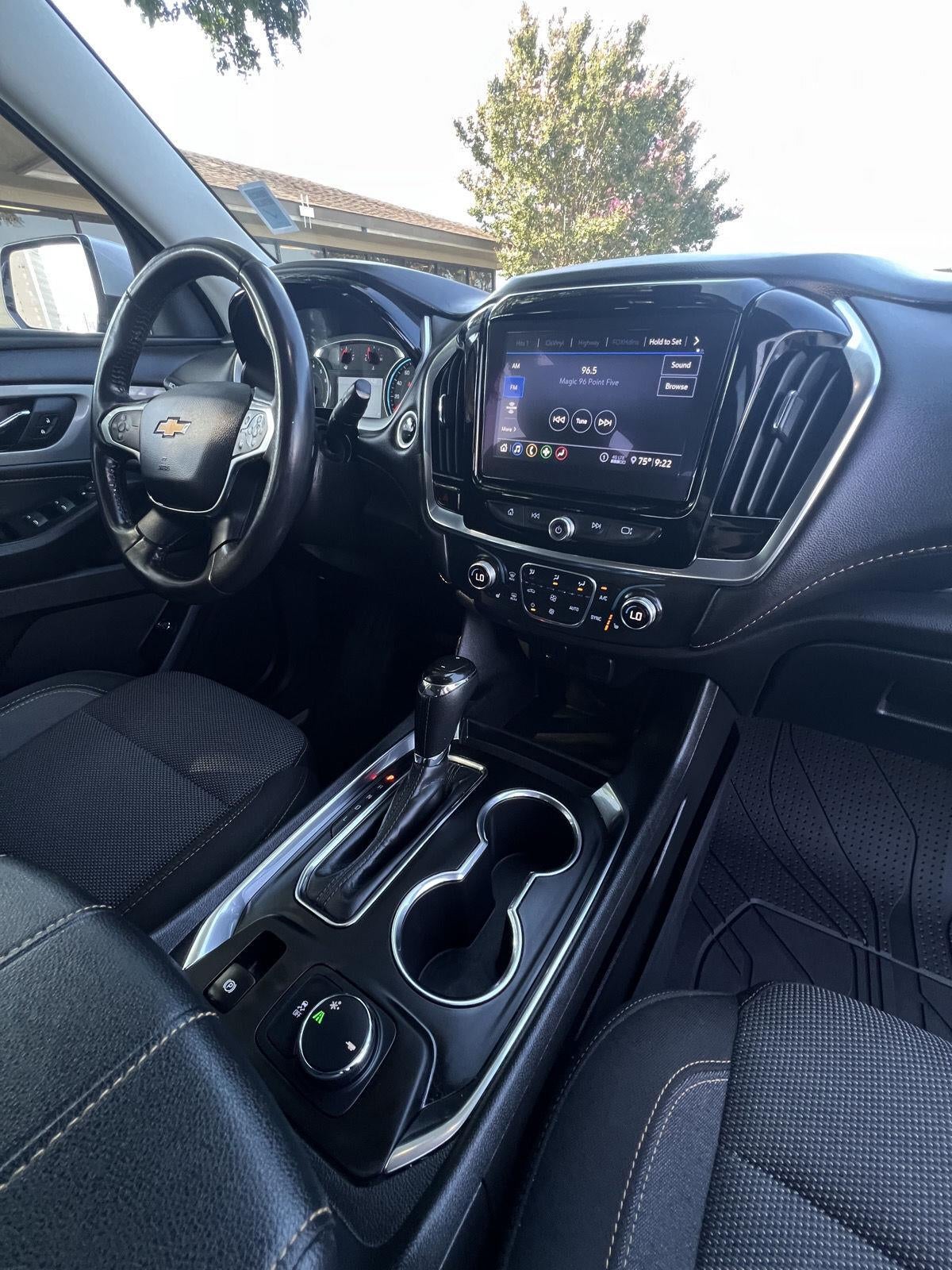2020 Chevrolet Traverse LT Cloth