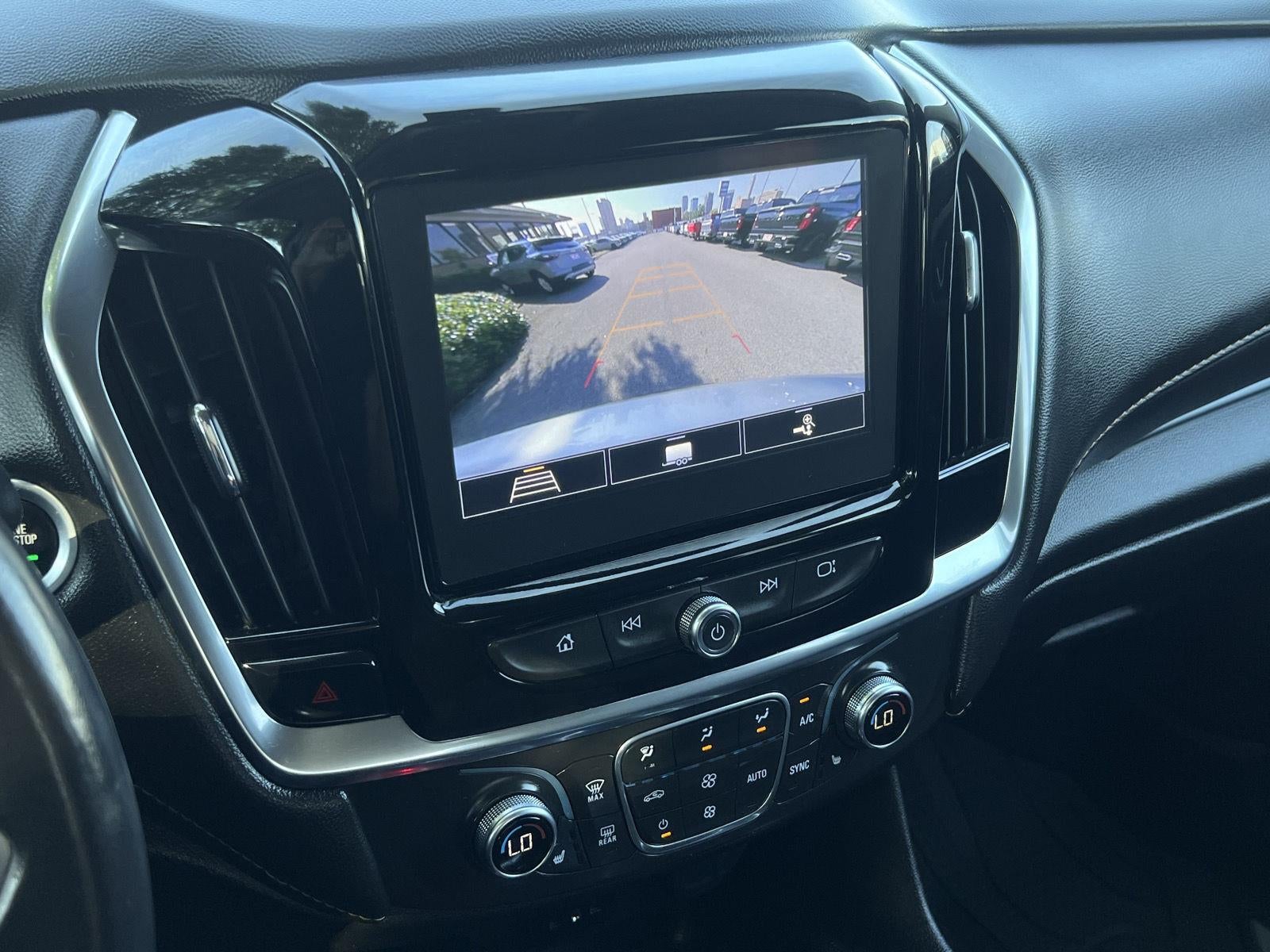 2020 Chevrolet Traverse LT Cloth