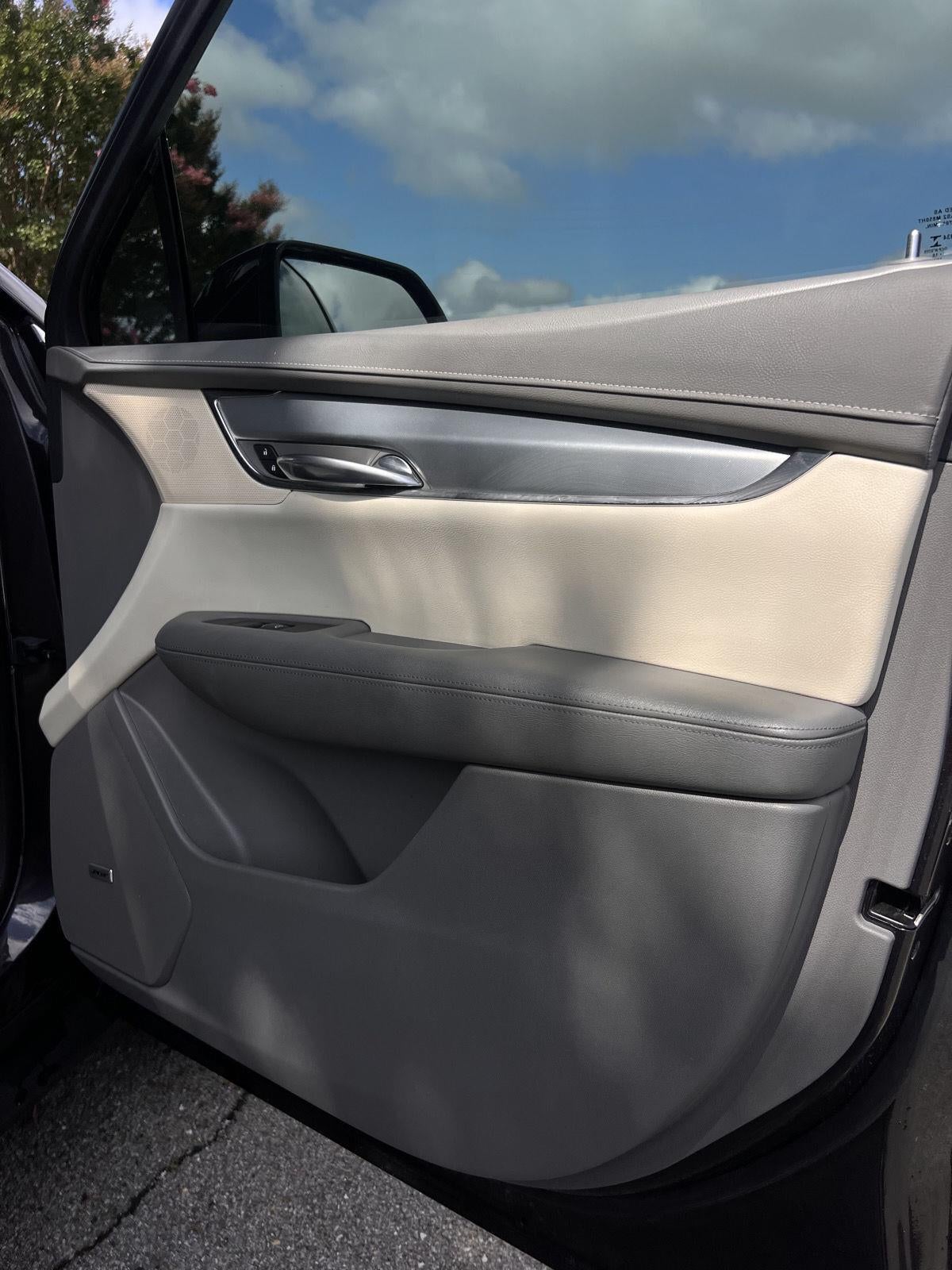 2017 Cadillac XT5 Premium Luxury FWD