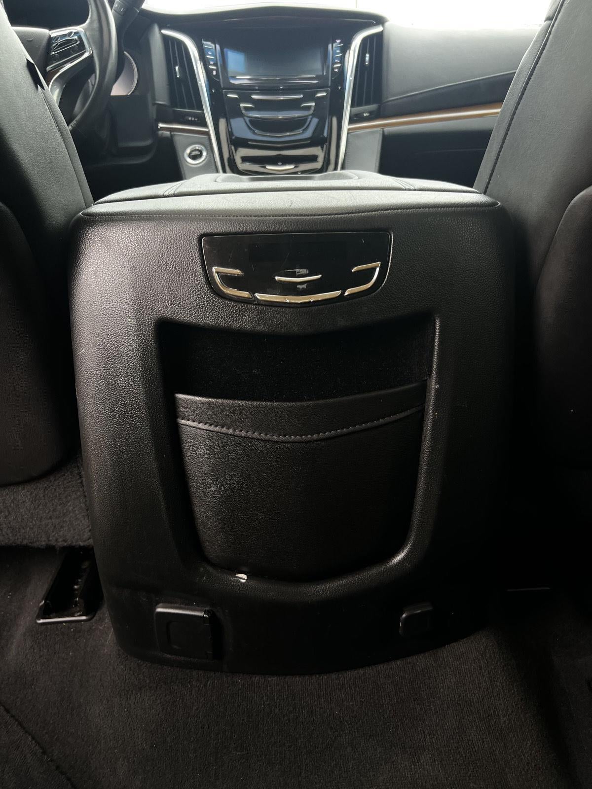 2017 Cadillac Escalade Luxury