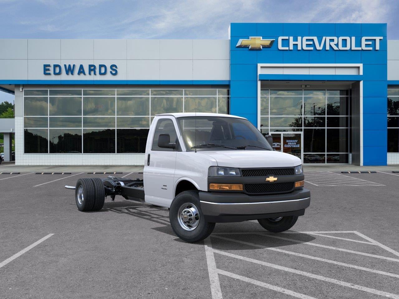 2026 Chevrolet Express Cutaway 3500 1WT