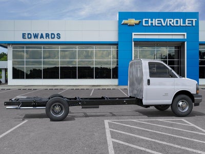 2026 Chevrolet Express Cutaway 3500 1WT