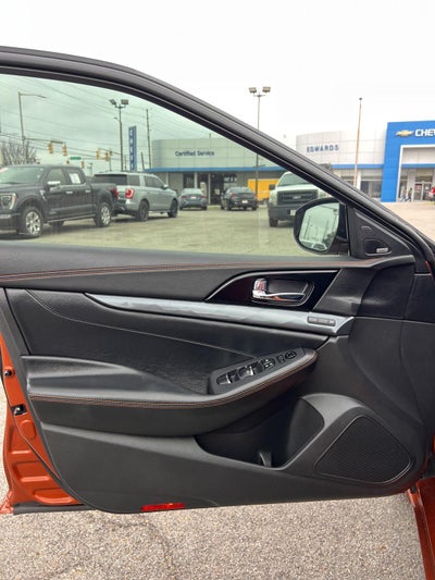 2021 Nissan Maxima SR