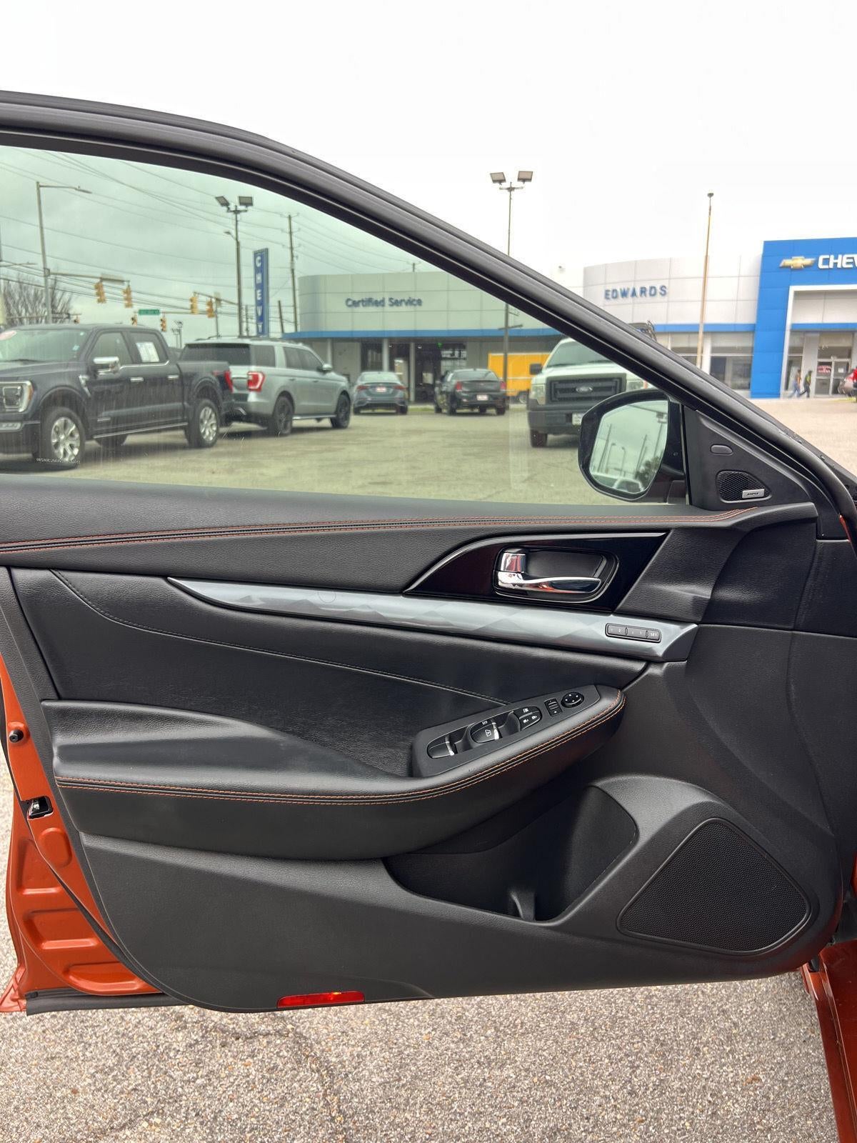 2021 Nissan Maxima SR