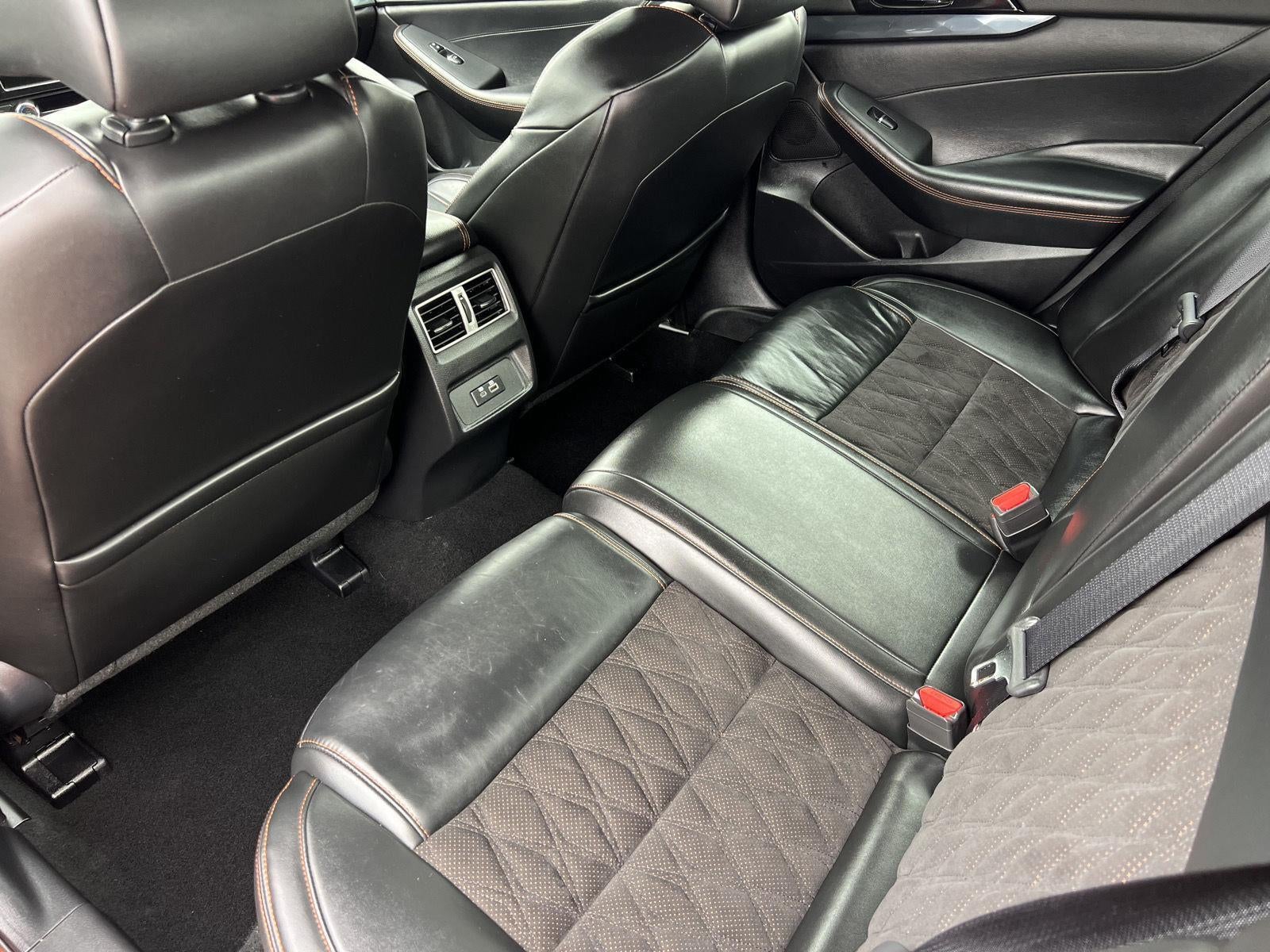 2021 Nissan Maxima SR