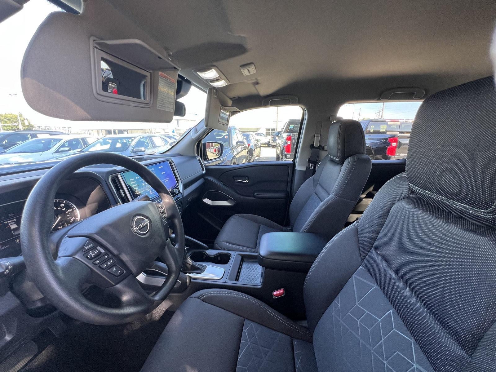 2025 Nissan Frontier SV