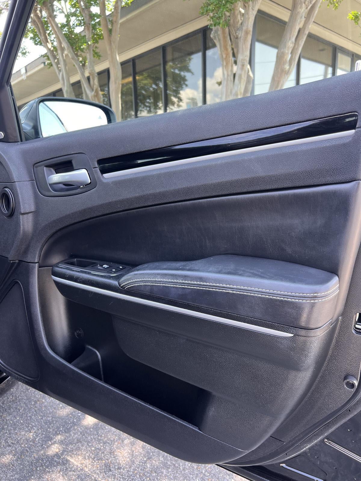 2023 Chrysler 300 300S