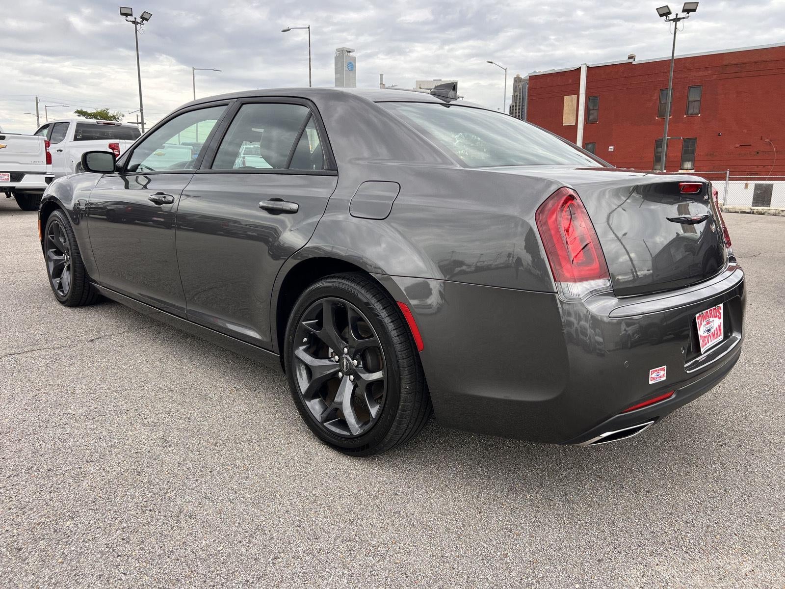 2023 Chrysler 300 300S