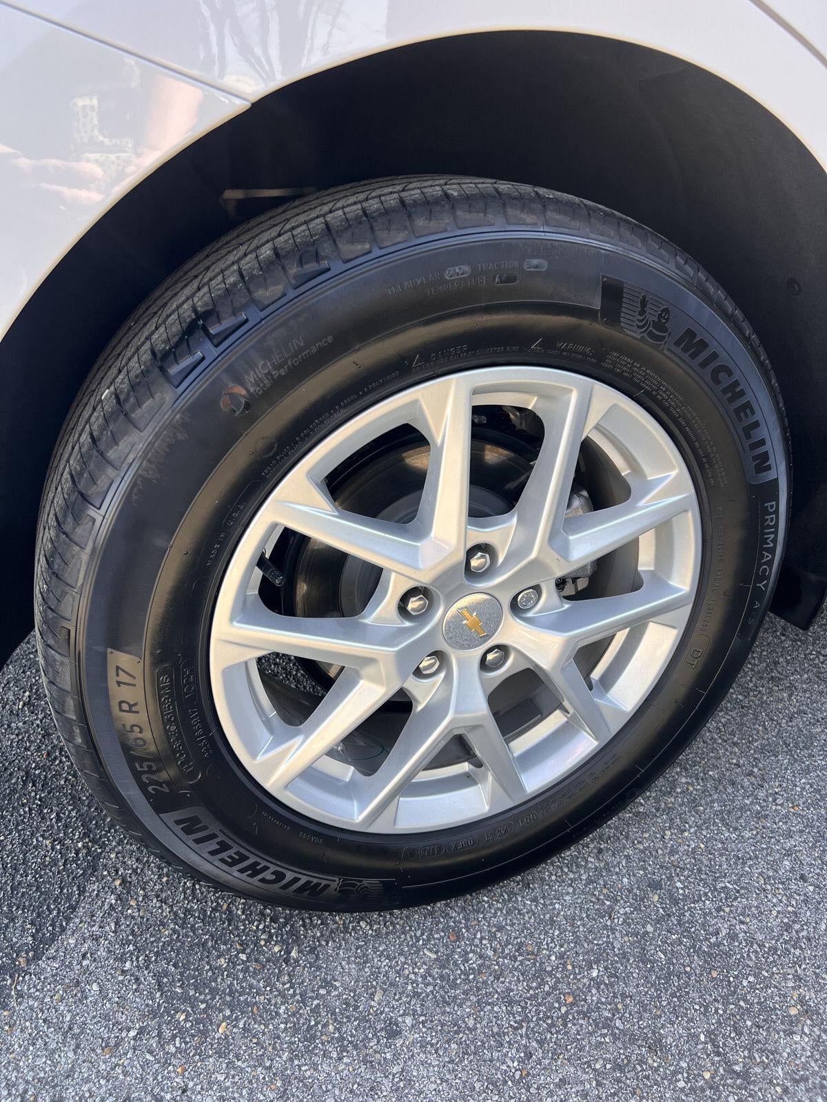 2024 Chevrolet Equinox LS