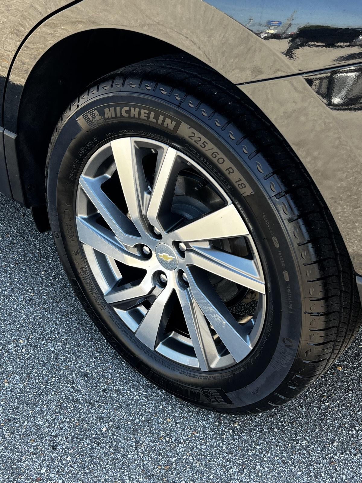 2023 Chevrolet Equinox Premier
