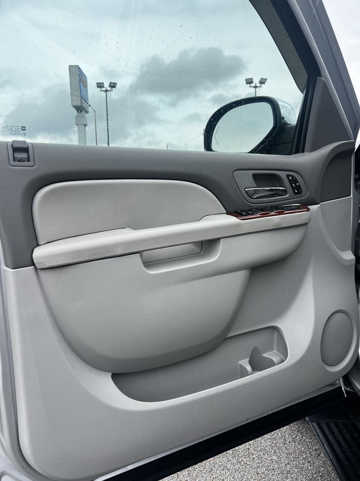2013 Chevrolet Avalanche LTZ