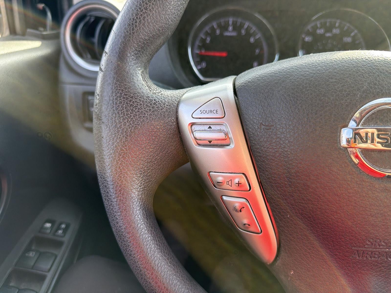 2016 Nissan Versa SV