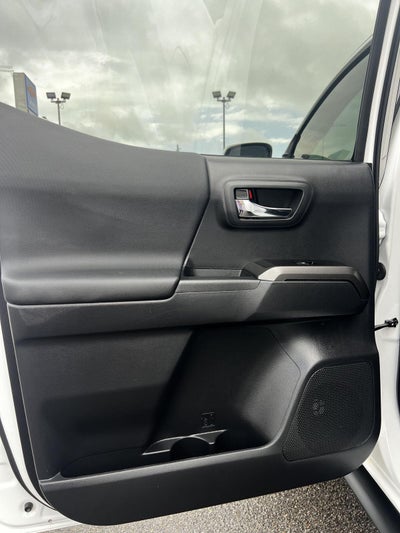 2022 Toyota Tacoma 4WD SR