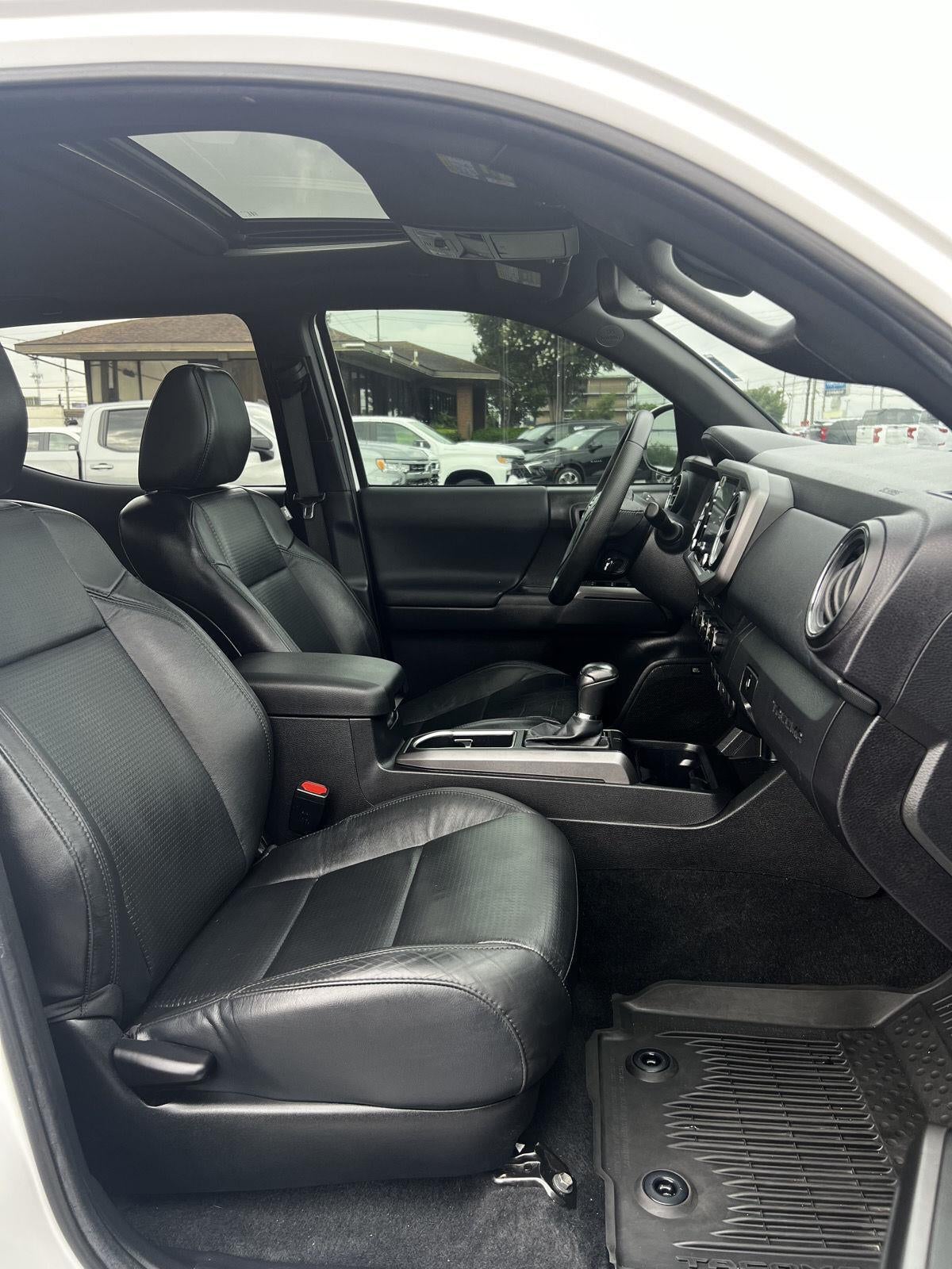 2022 Toyota Tacoma 4WD SR