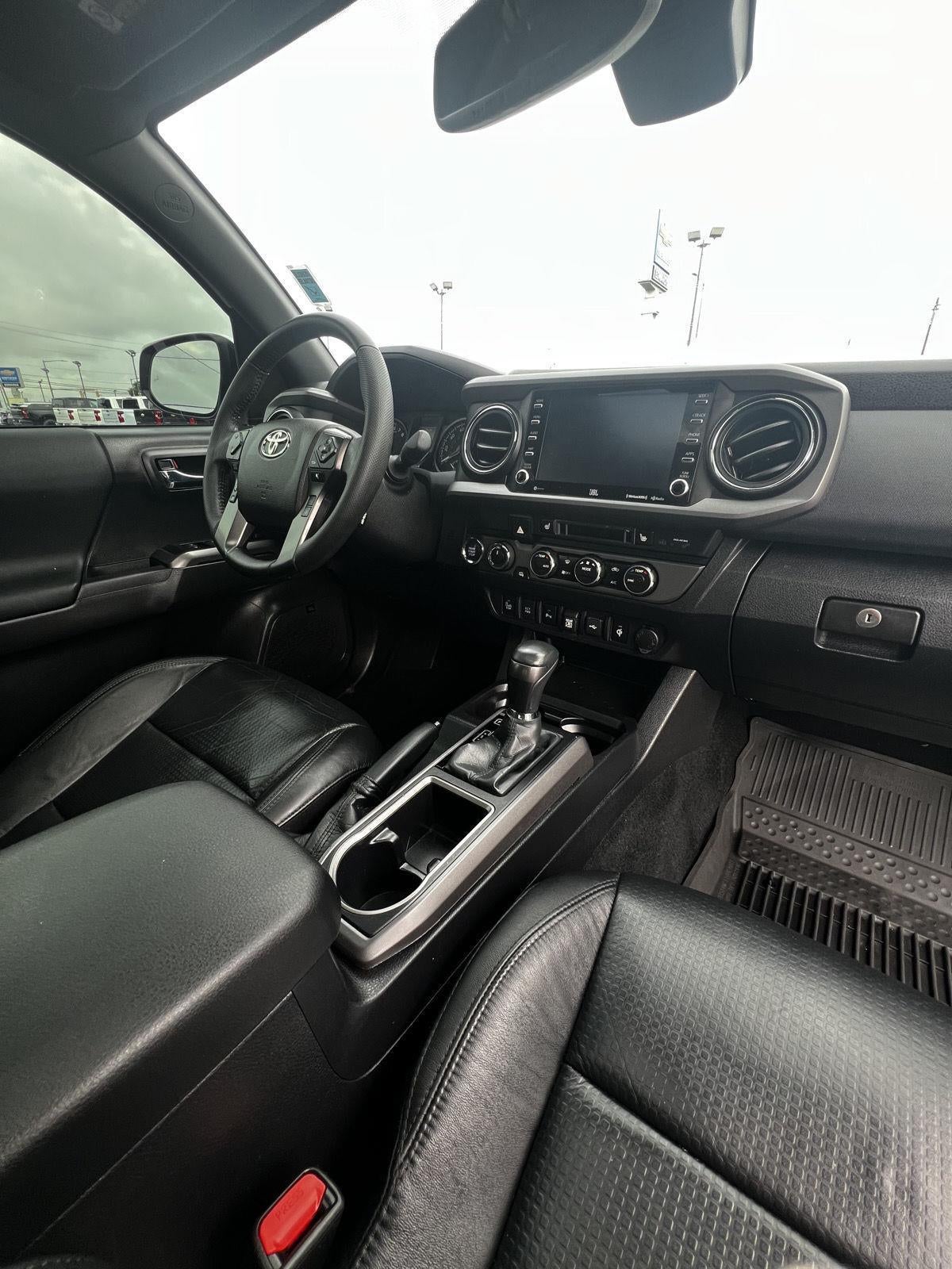 2022 Toyota Tacoma 4WD SR
