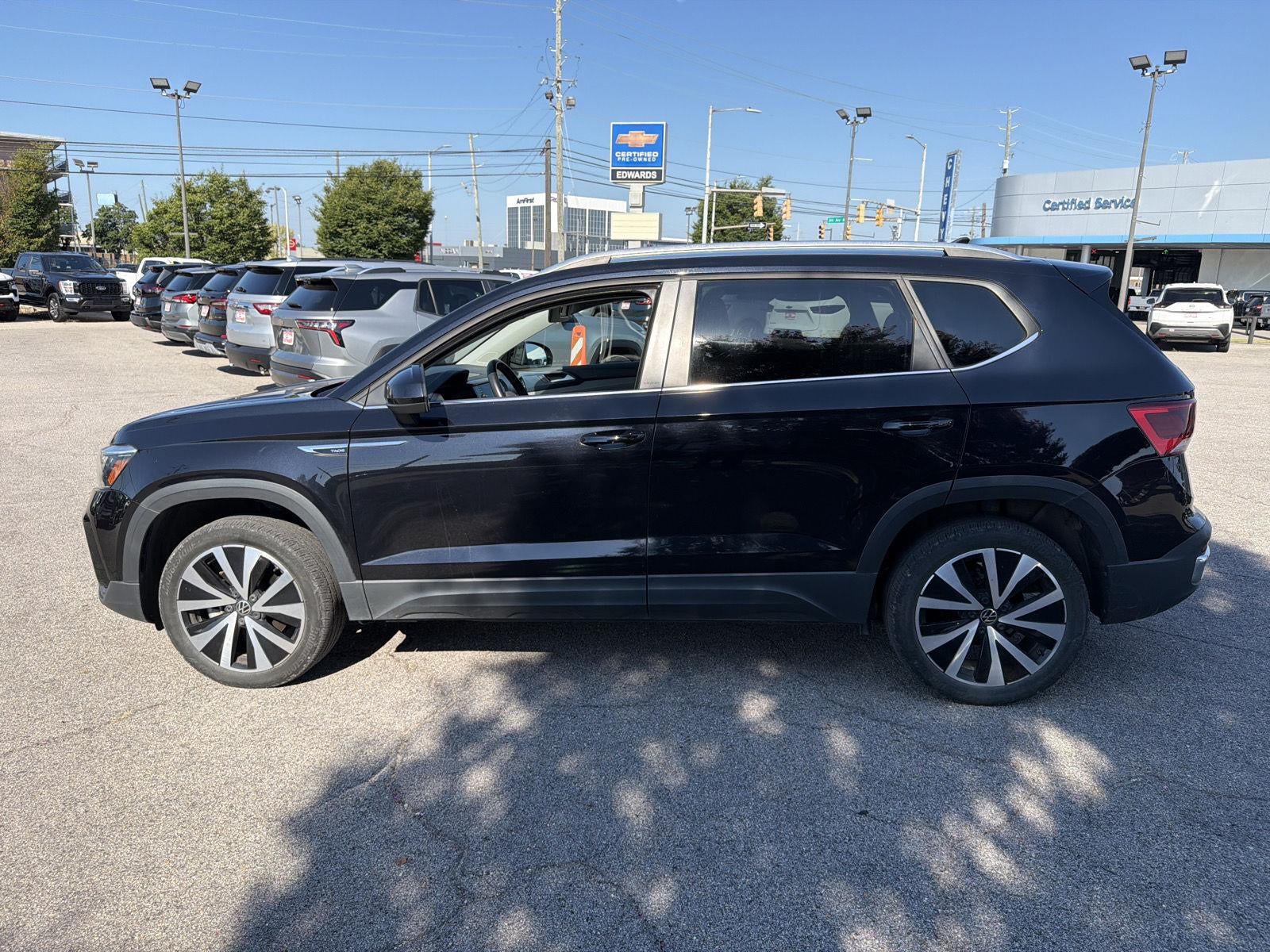 2024 Volkswagen Taos SE