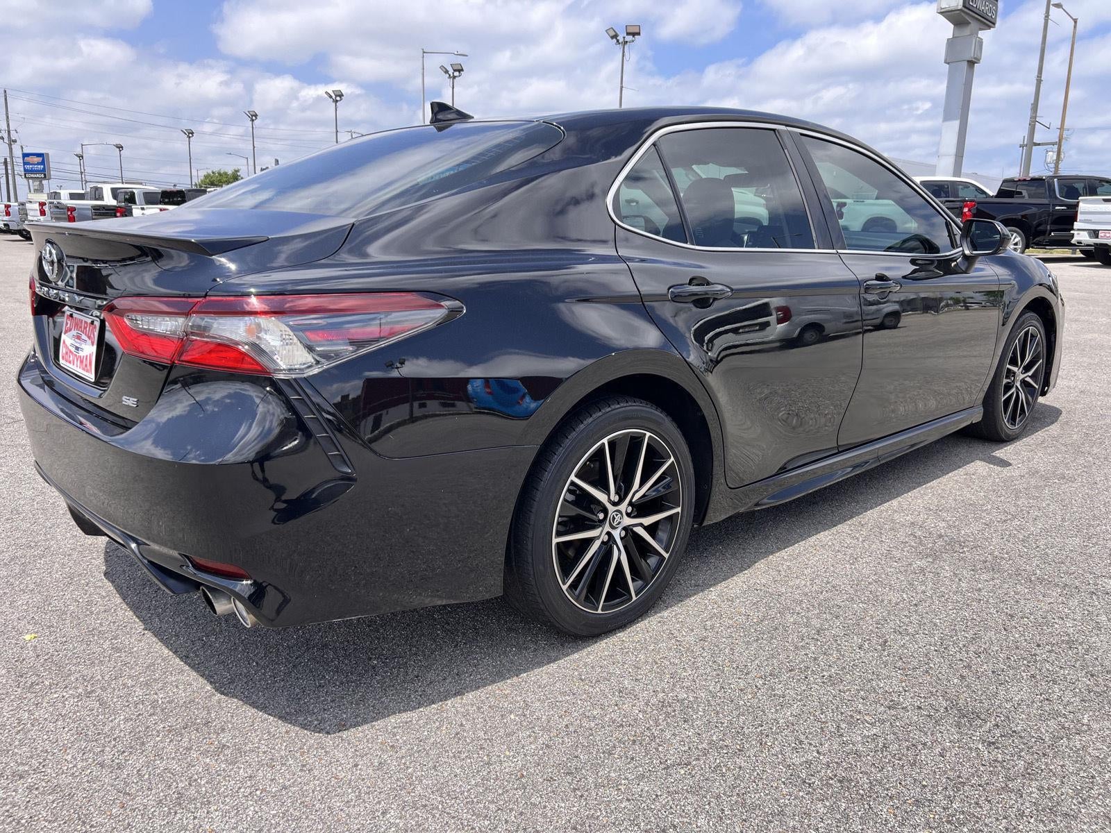 2021 Toyota Camry SE Nightshade