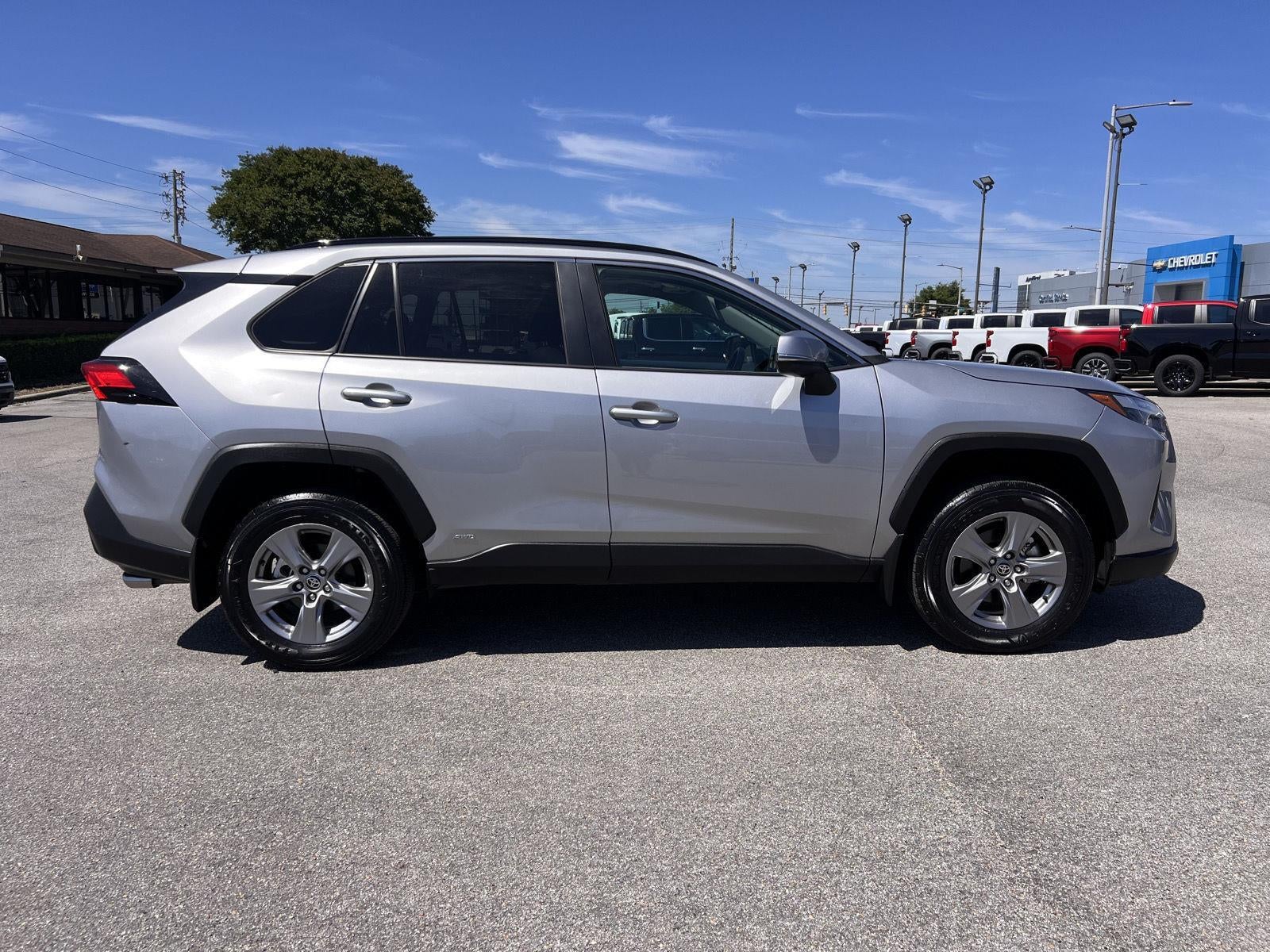 2024 Toyota RAV4 Hybrid XLE