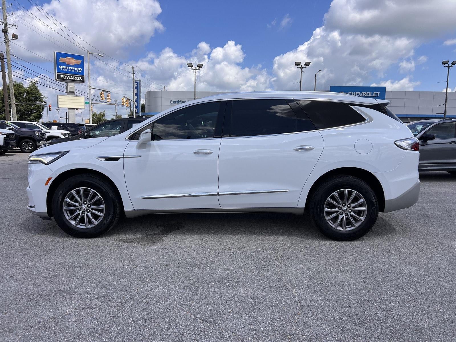 2023 Buick Enclave Essence
