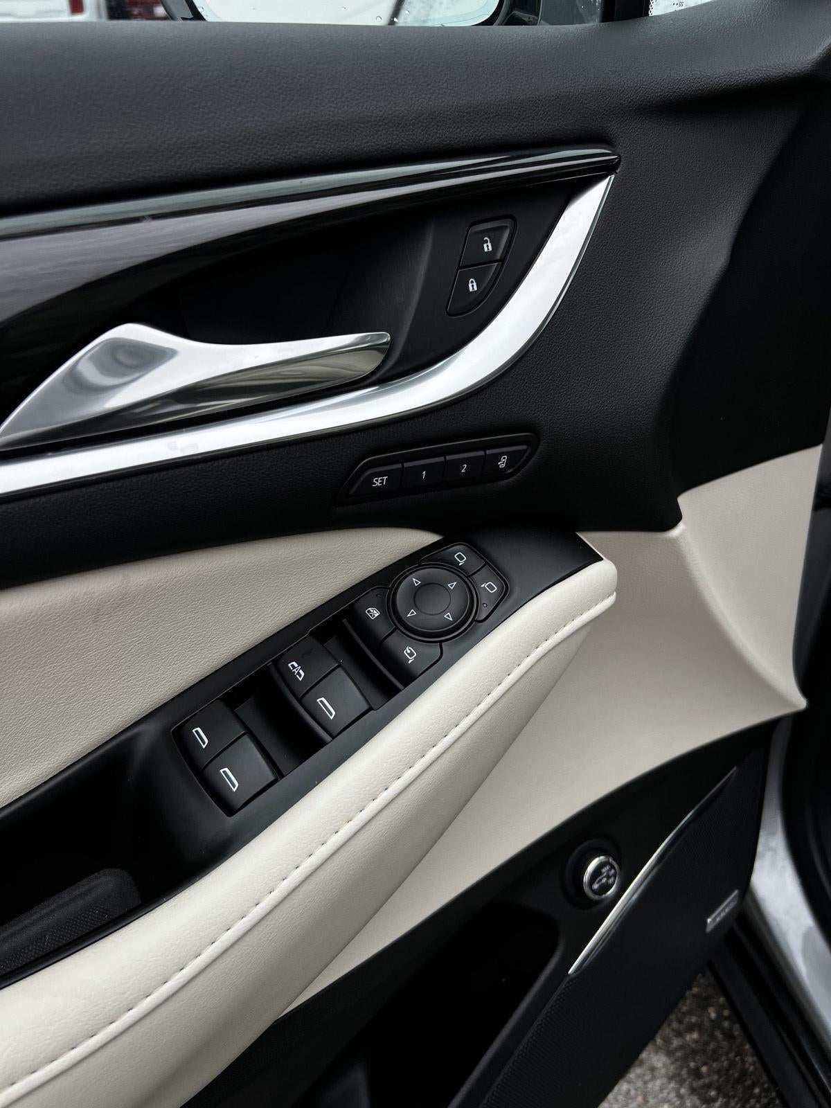 2023 Buick Enclave Premium