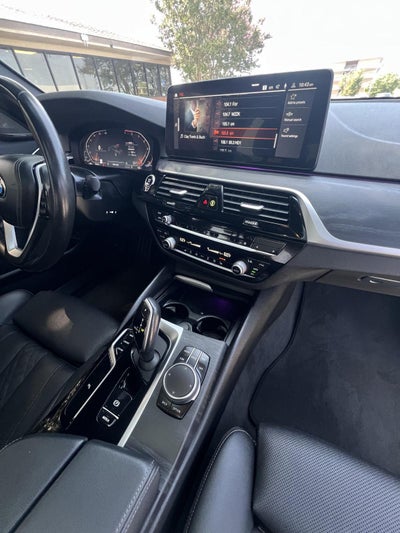 2023 BMW 5 Series 530i