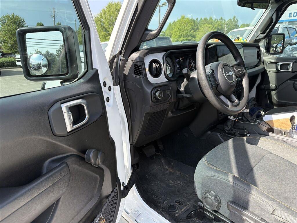 2024 Jeep Wrangler Sport