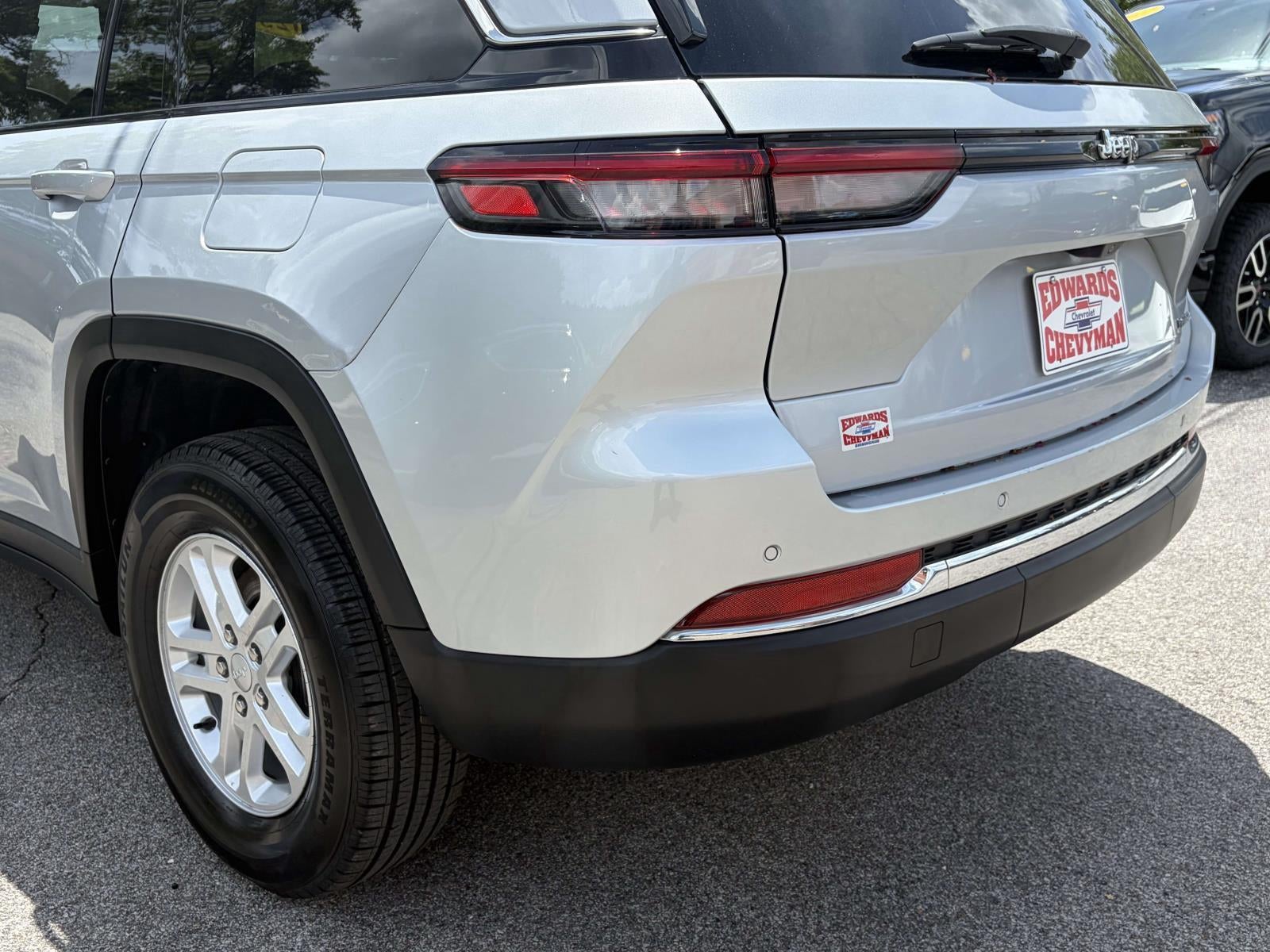 2023 Jeep Grand Cherokee Laredo