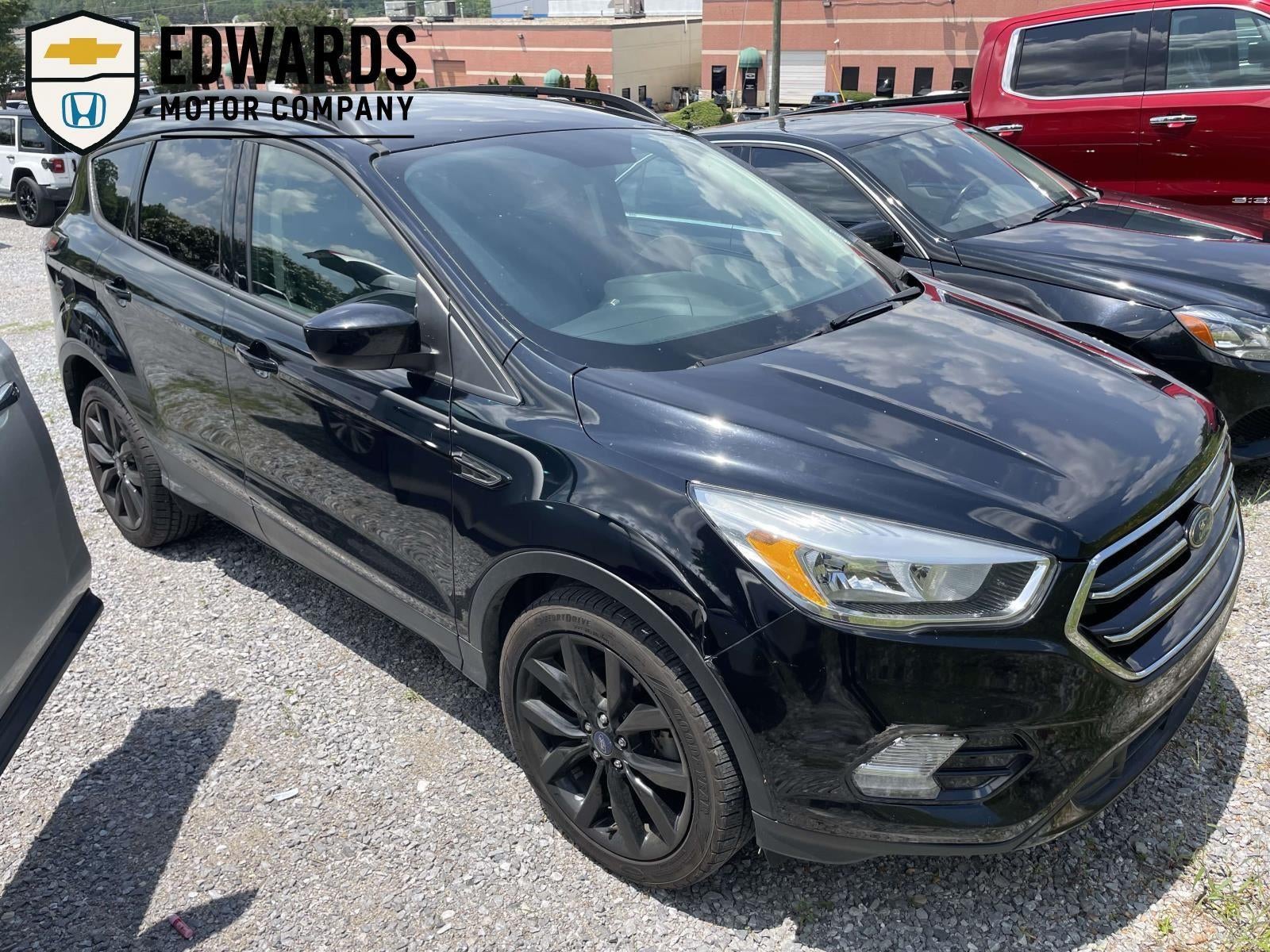 2017 Ford Escape SE's photo