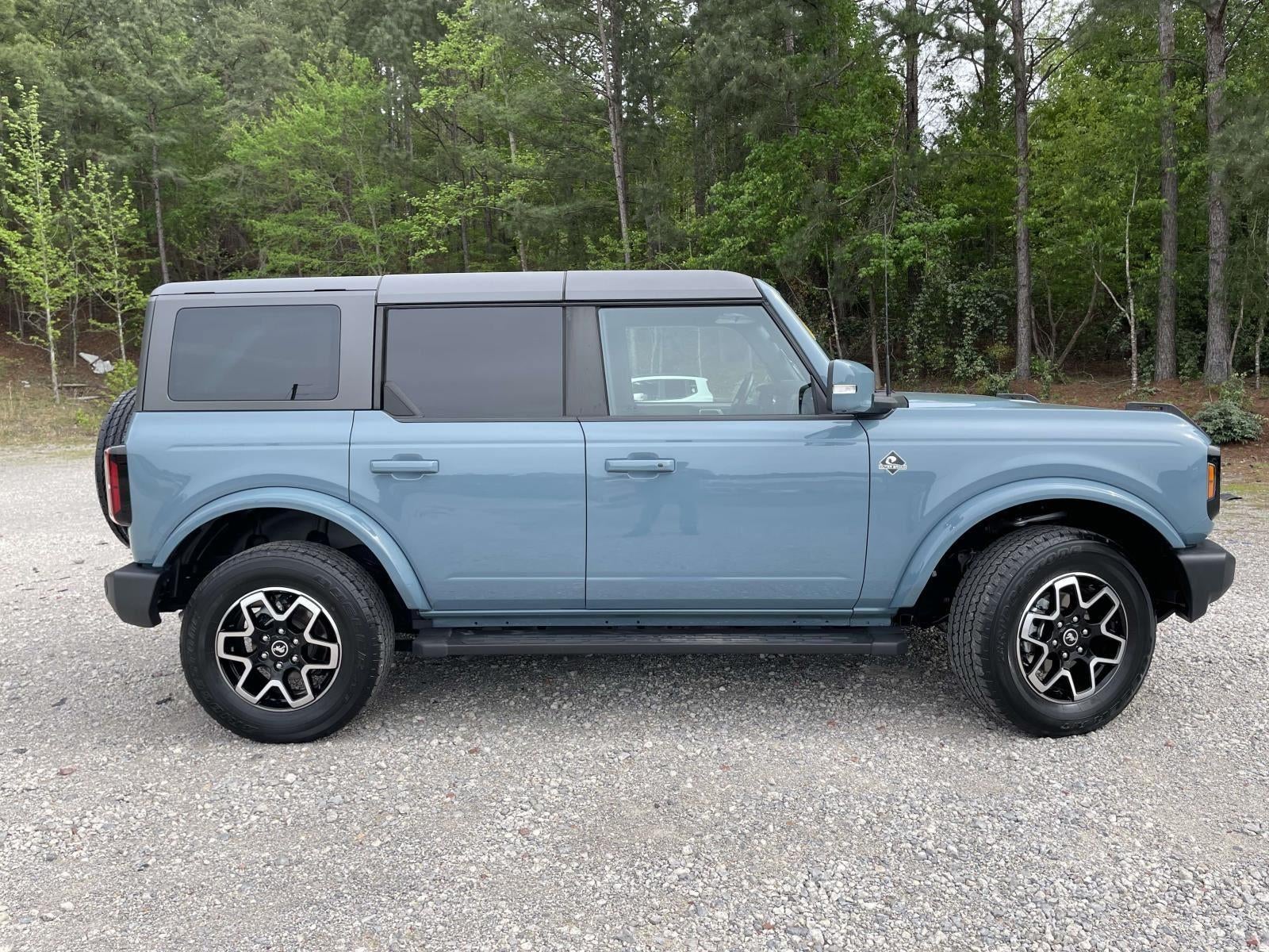 2023 Ford Bronco Base