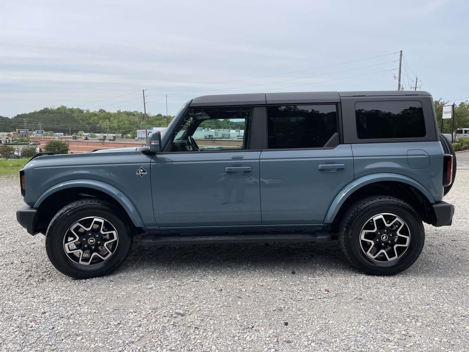2023 Ford Bronco Base
