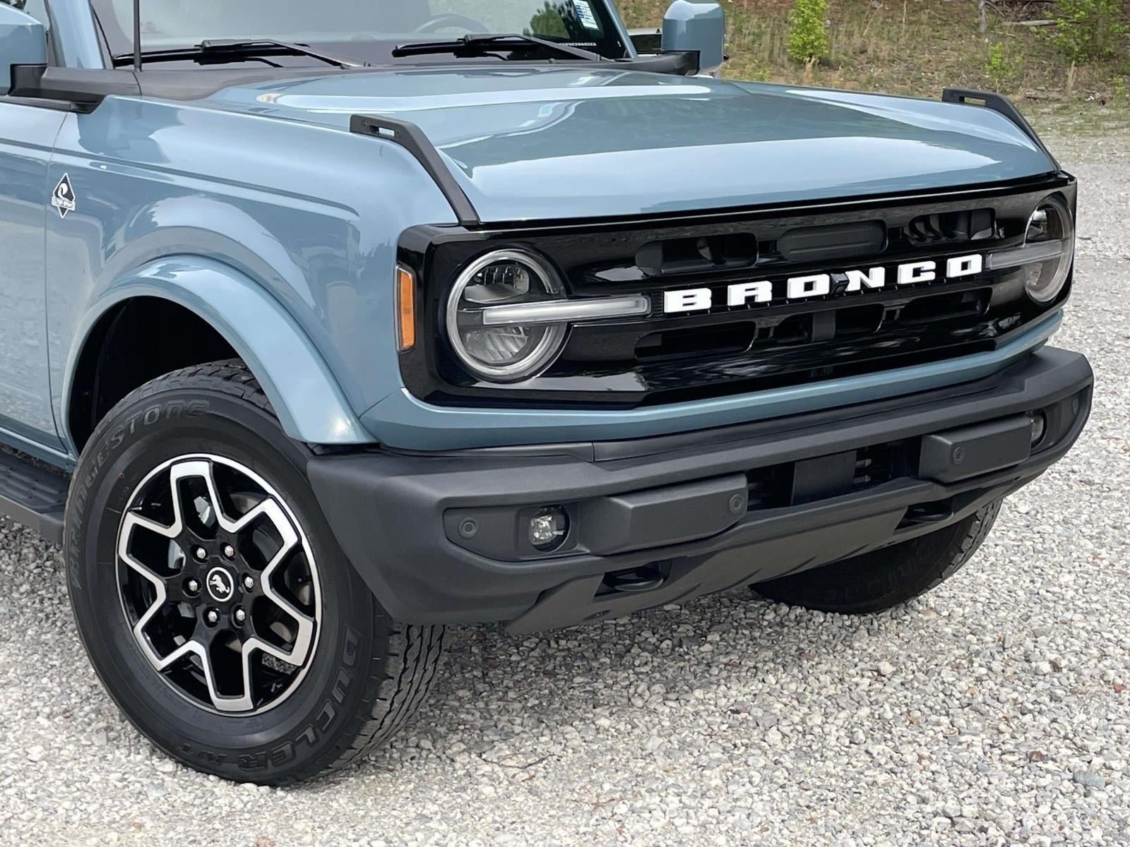 2023 Ford Bronco Base