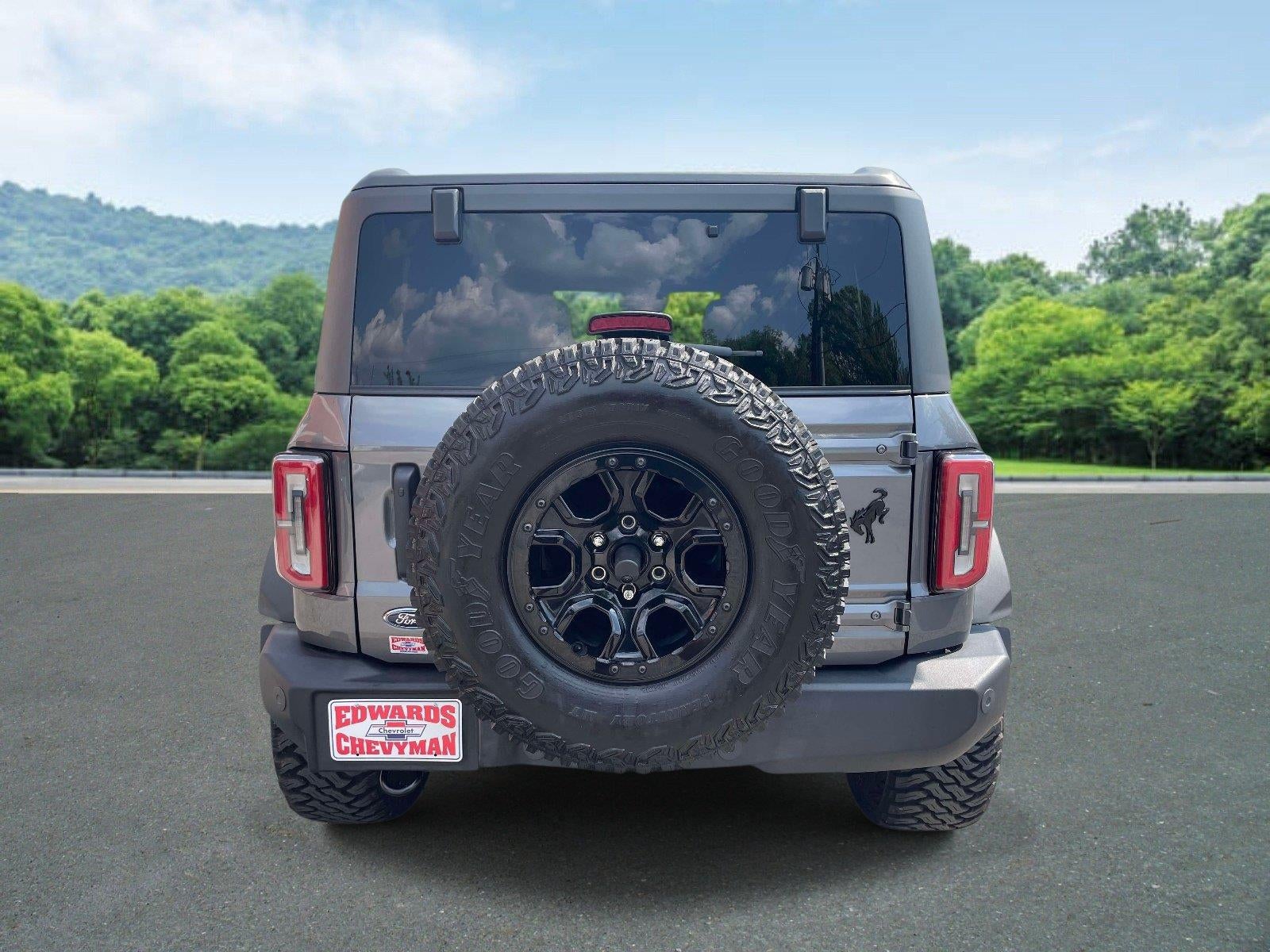 2023 Ford Bronco Base